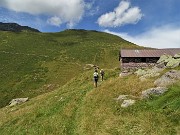 76 Ritorniamo alla Baita del Mincucco (1840 m)